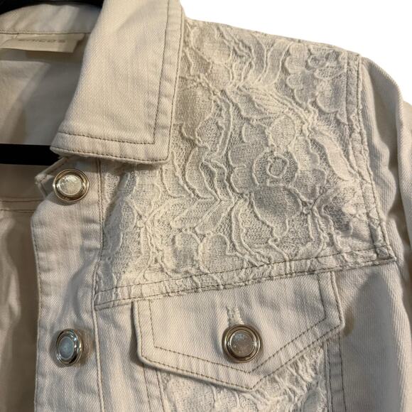 CHICOS White lace ruffled button up jean jacket Size Small - Picture 3 of 9